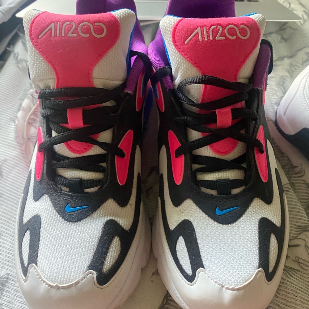 Nike Air Max 200s